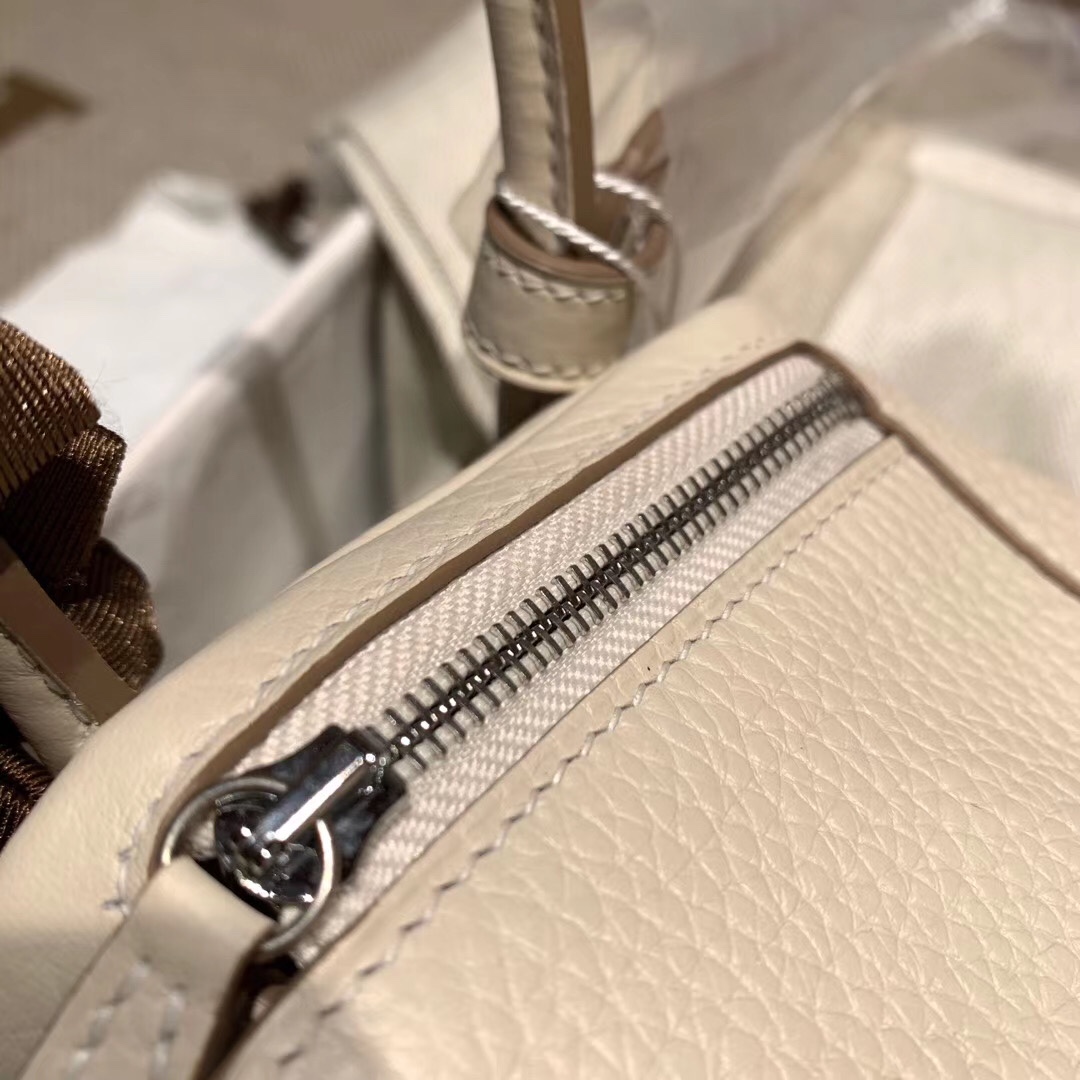 에르메스 미니 린디백19 나타 화이트 은장 끌레망스 가죽